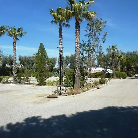 Presqu'ile De Giens - Hameau De La Pinede Hyères